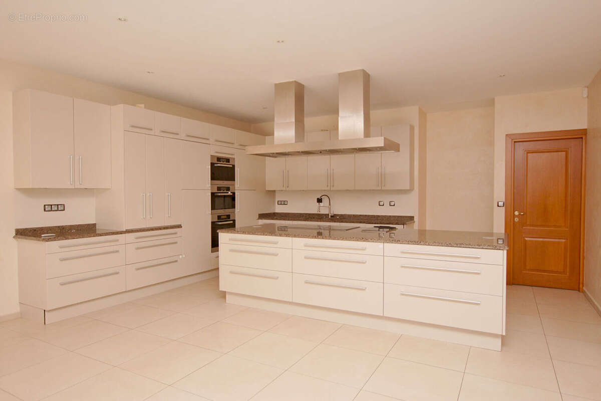 Maison à SAINT-PIERRE-DE-CHANDIEU