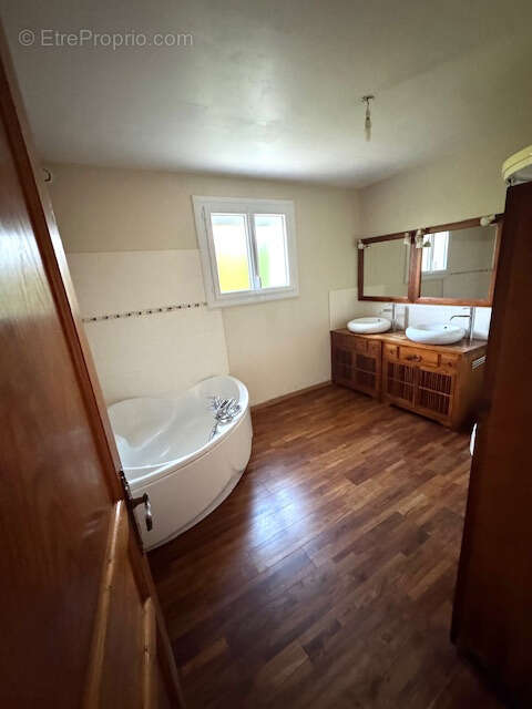 Maison à CHATEAU-GONTIER