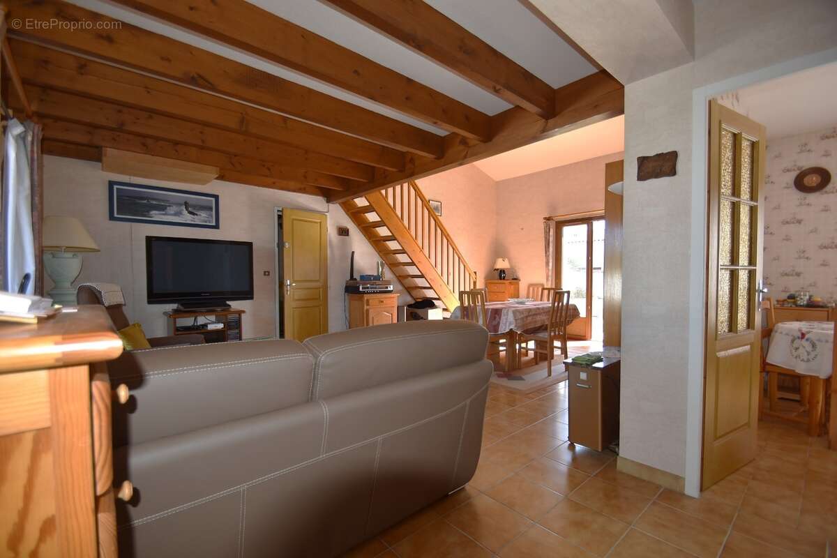 Ile d'OLERON, LA BREE LES BAINS (17), Charente-Maritime, Maison à vendre 5 pièces, 106 m² habitables, terrain 540 m² - photo 8