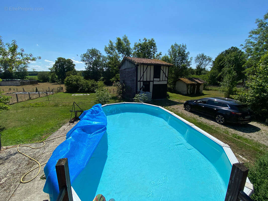 Maison à FRAMPAS