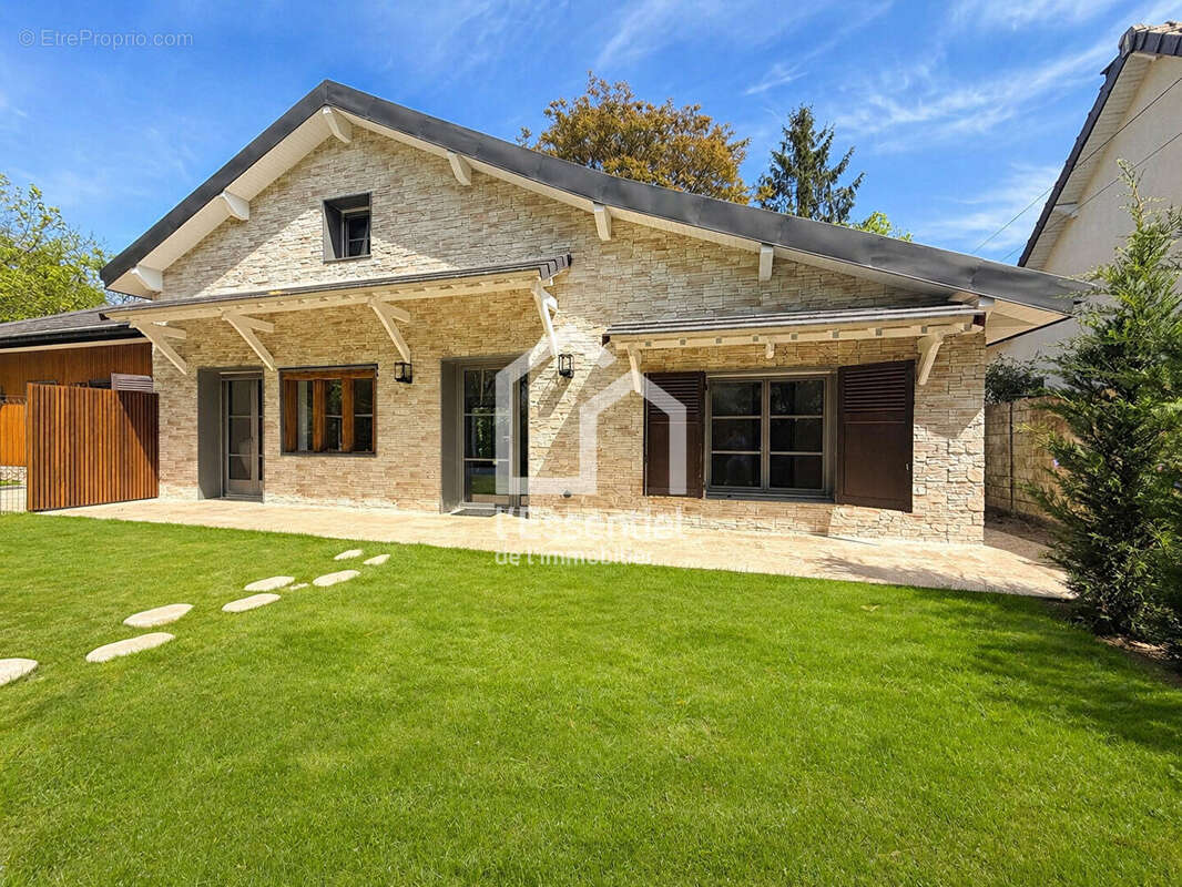 Maison à MAISONS-LAFFITTE