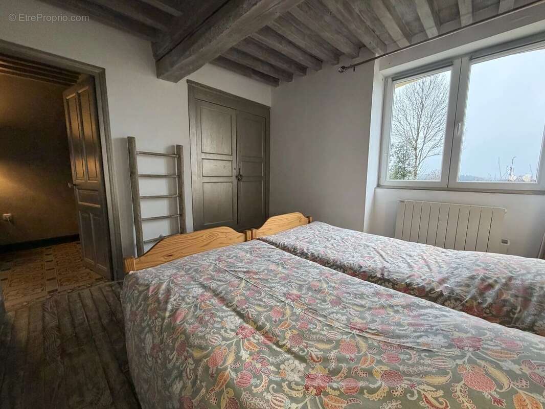 Maison à DUN-LES-PLACES