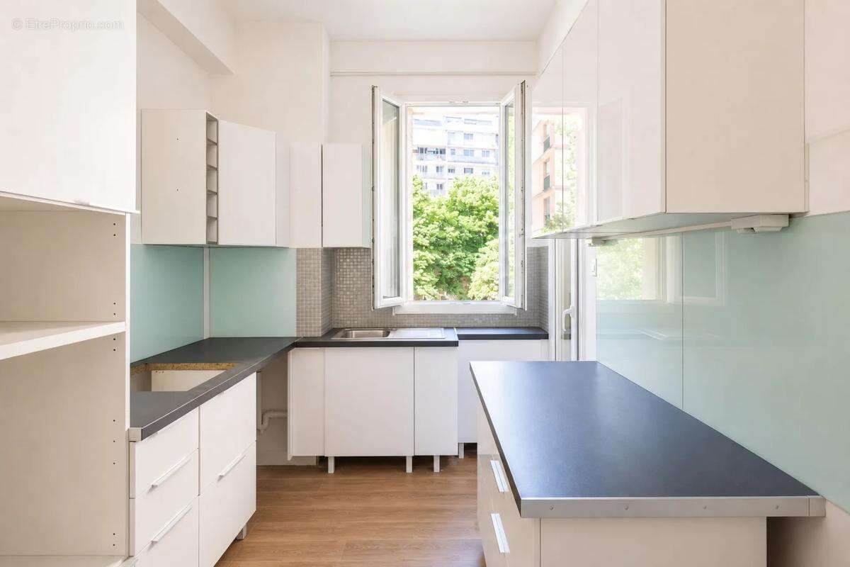 Appartement à MARSEILLE-2E