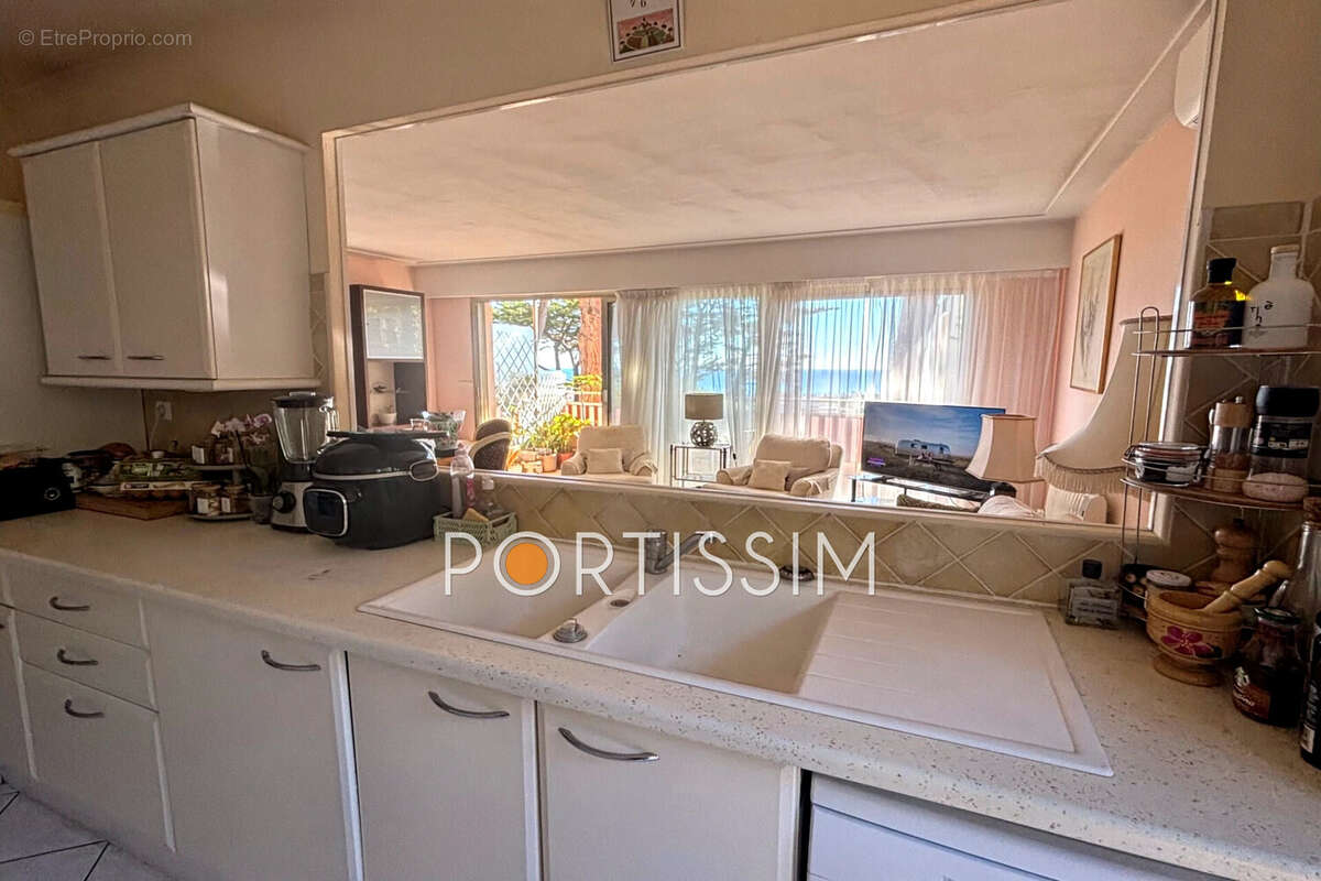 Appartement à VILLENEUVE-LOUBET