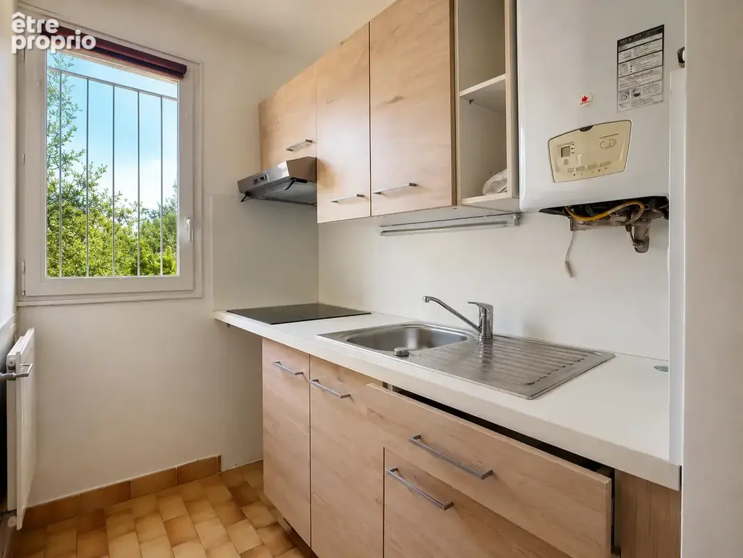 Cap d agde -  a vendre - appartement t3 avec parking prive - photo 6