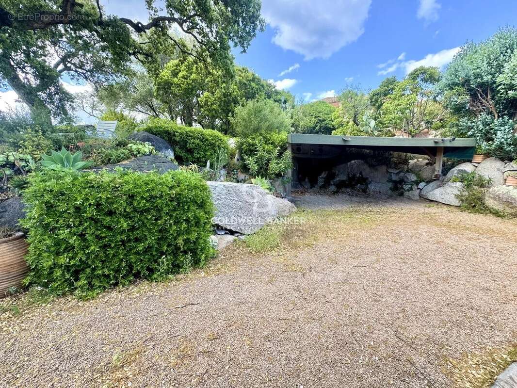 Maison à PORTO-VECCHIO