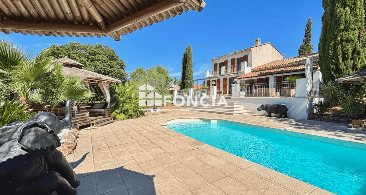 Maison à FREJUS