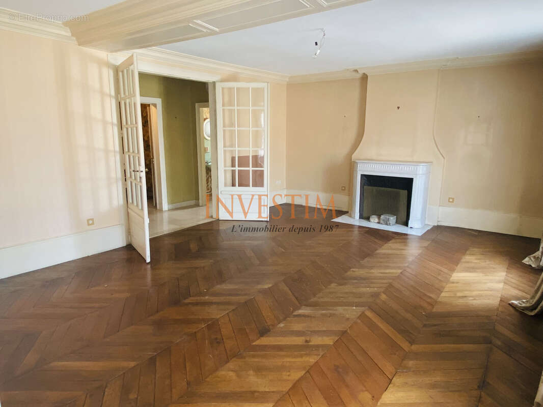 Maison à COUR-CHEVERNY