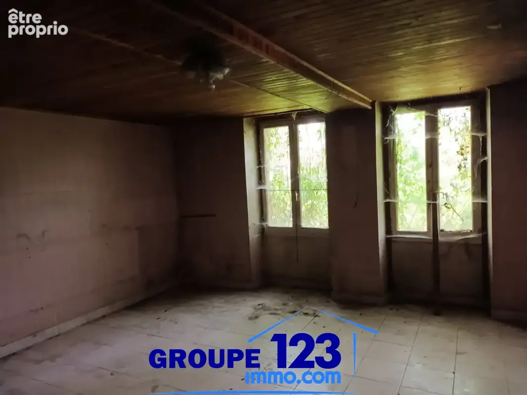 MAISON 97M2 + 1038 M2 de terrain à ré-inventer - photo 7