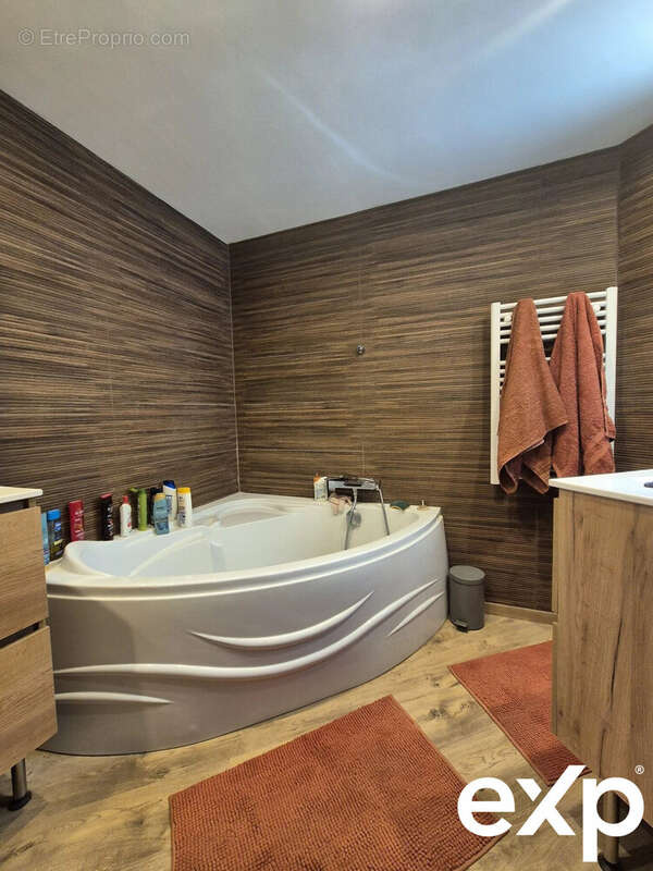 Maison à ROQUEVAIRE