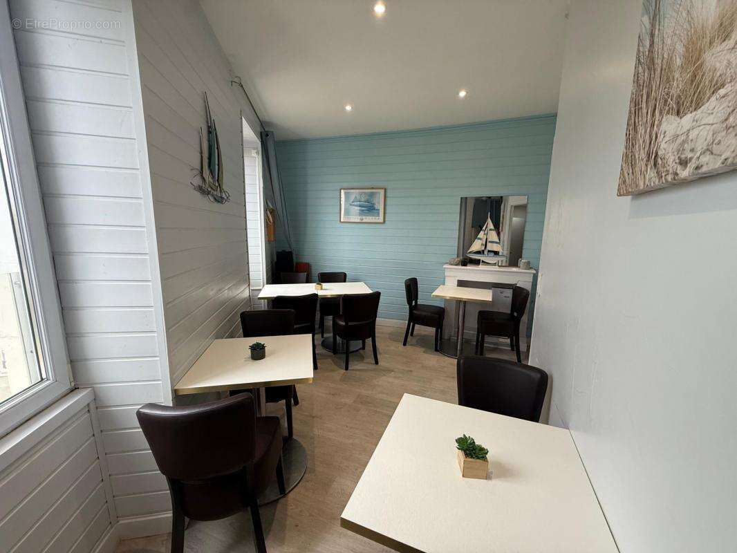 Commerce à LES SABLES-D&#039;OLONNE