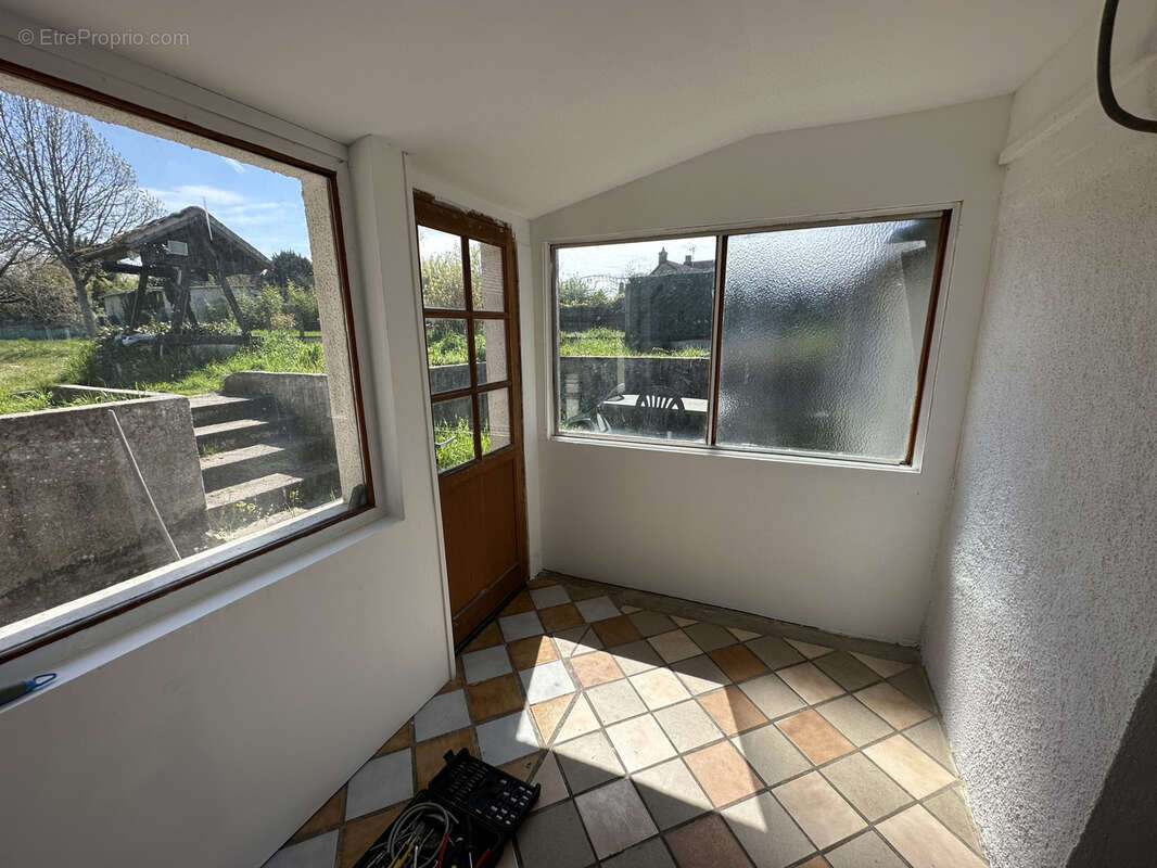 Maison pleine de charme T4 sur 1900 m2 de terrain - photo 6