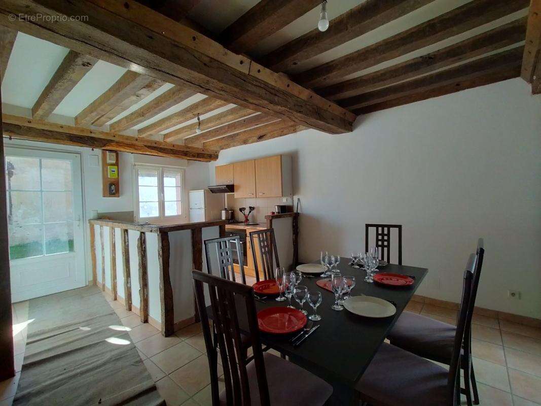 Maison à SOUGE-LE-GANELON