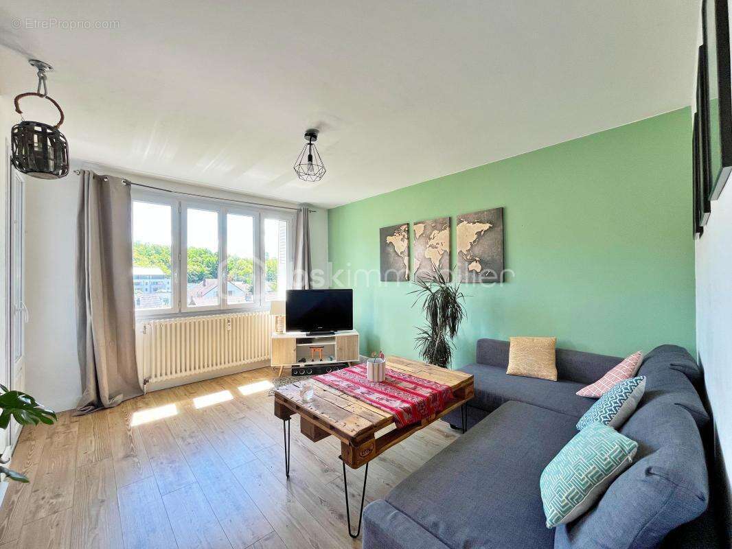 Appartement à BARBERAZ