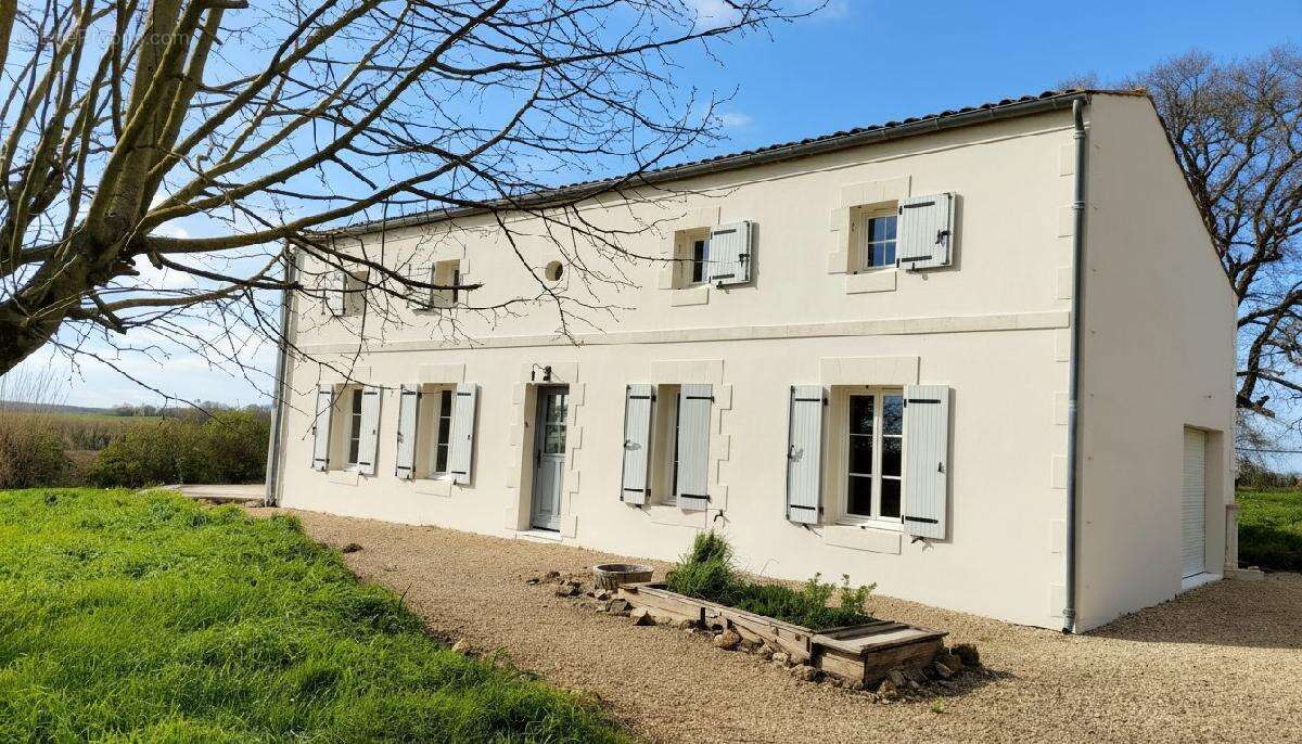 Maison à BREUIL-LA-REORTE