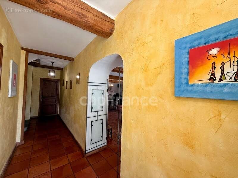Maison de Maitre CARCASSONNE sur 233m2 habitables , 5 chambres, garage, piscine terrain 1100m2 - photo 32