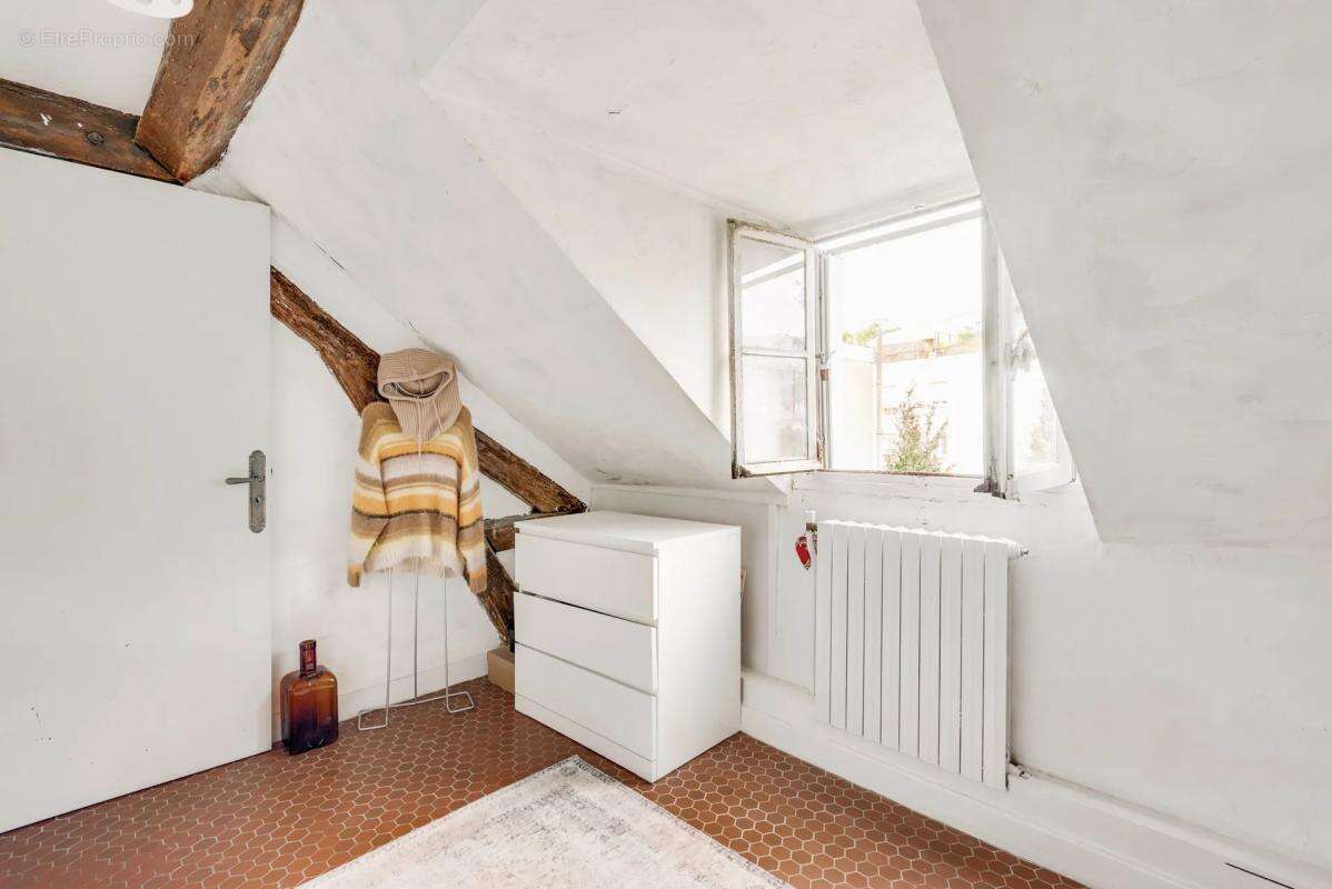 Maison à VILLENEUVE-LA-GARENNE