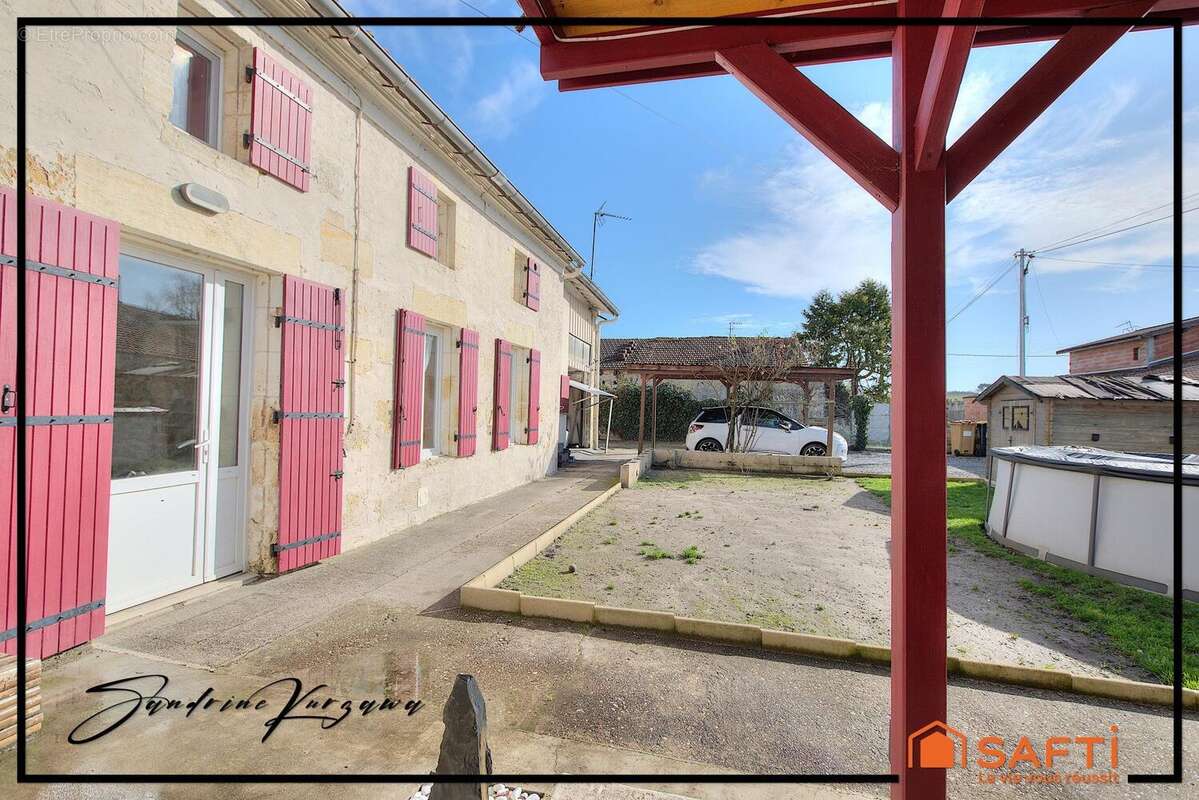 Photo 2 - Maison à BERSON