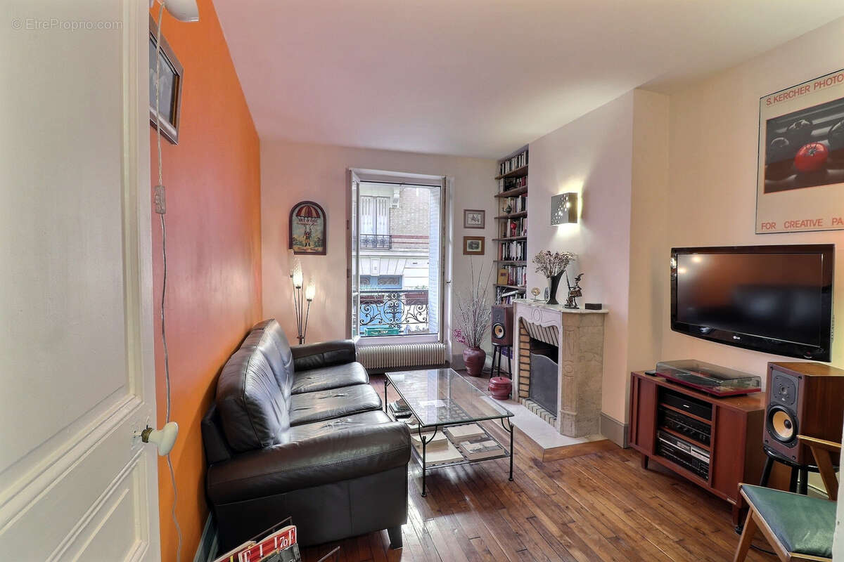 Appartement à PARIS-14E