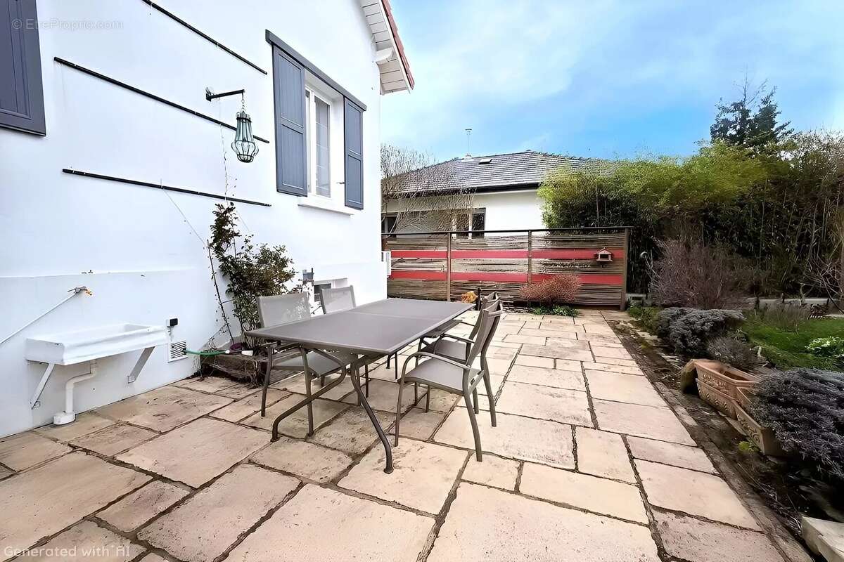 Maison à THAON-LES-VOSGES