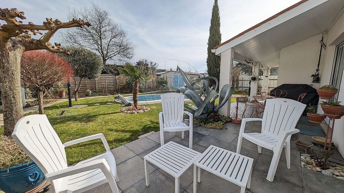 Maison à LES MATHES