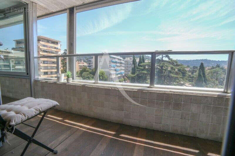 Appartement à LE CANNET