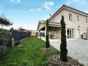 Maison à CHANOZ-CHATENAY