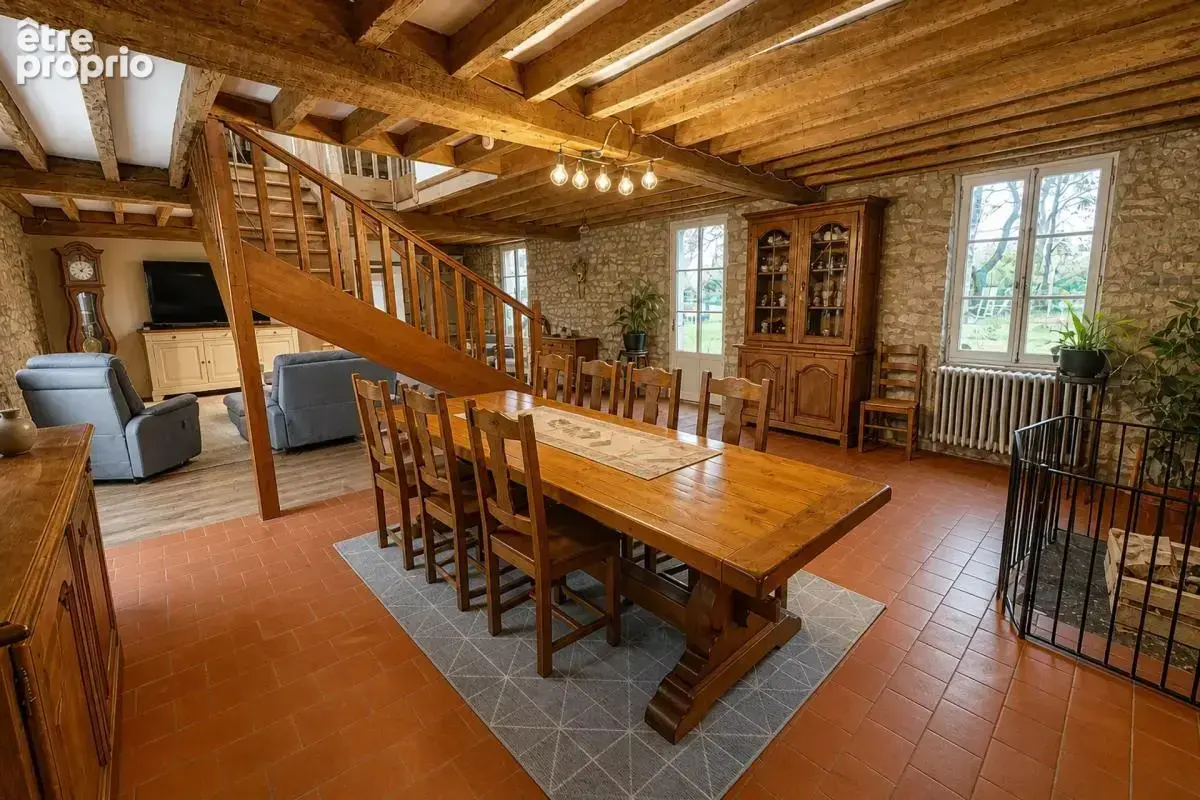 Maison de 7 pièces de 175 m² à Vennecy - photo 5