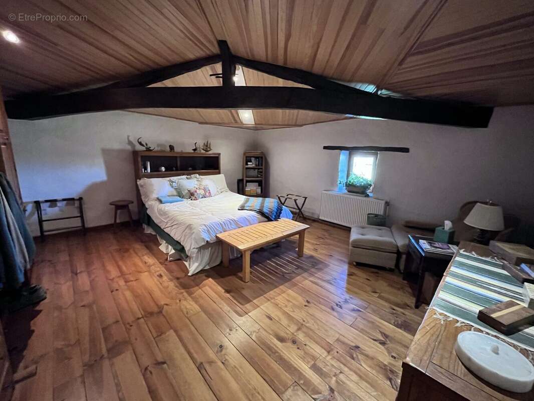 Maison à PUYSSERAMPION