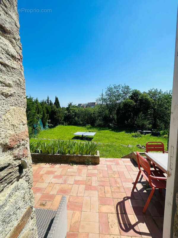 Maison à VILLELONGUE-DELS-MONTS