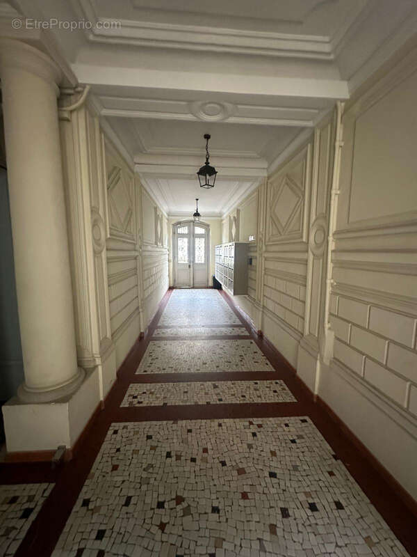 Appartement à PARIS-17E