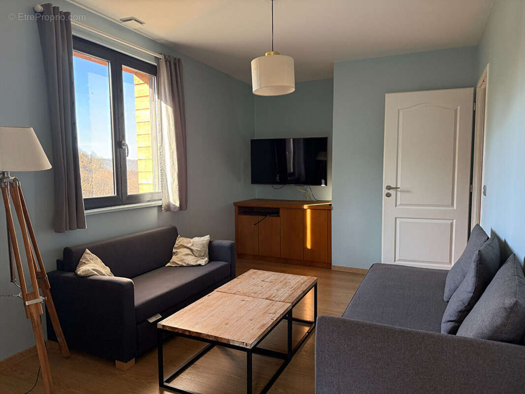 Maison à SAINT-CYR-LE-CHATOUX