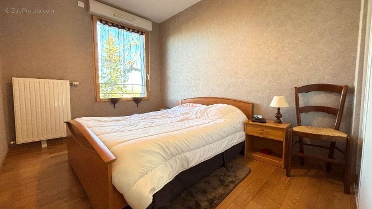 Appartement à LOUVRES