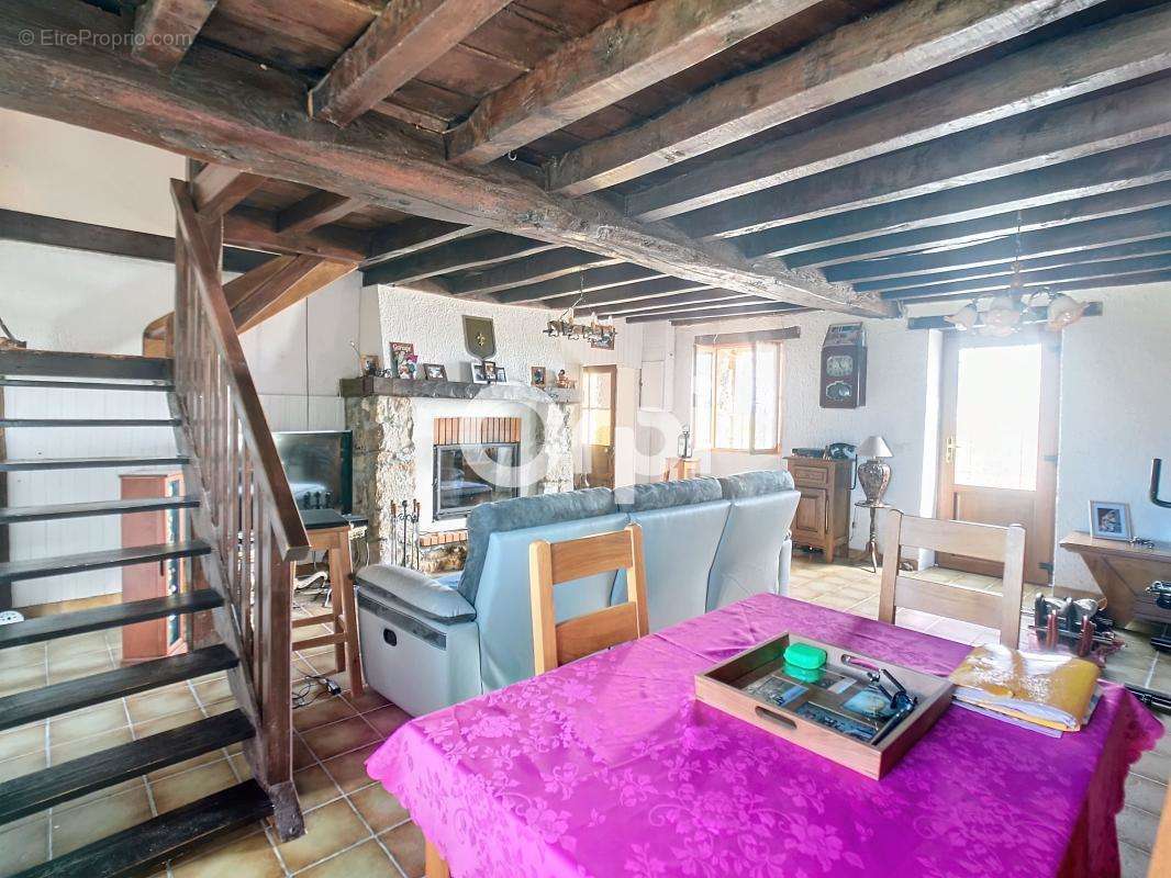 Maison à SAINT-ANGEL