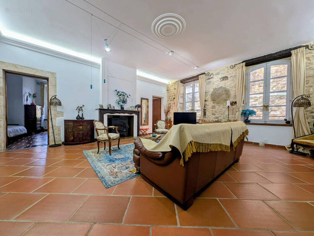 Maison à GOUDARGUES