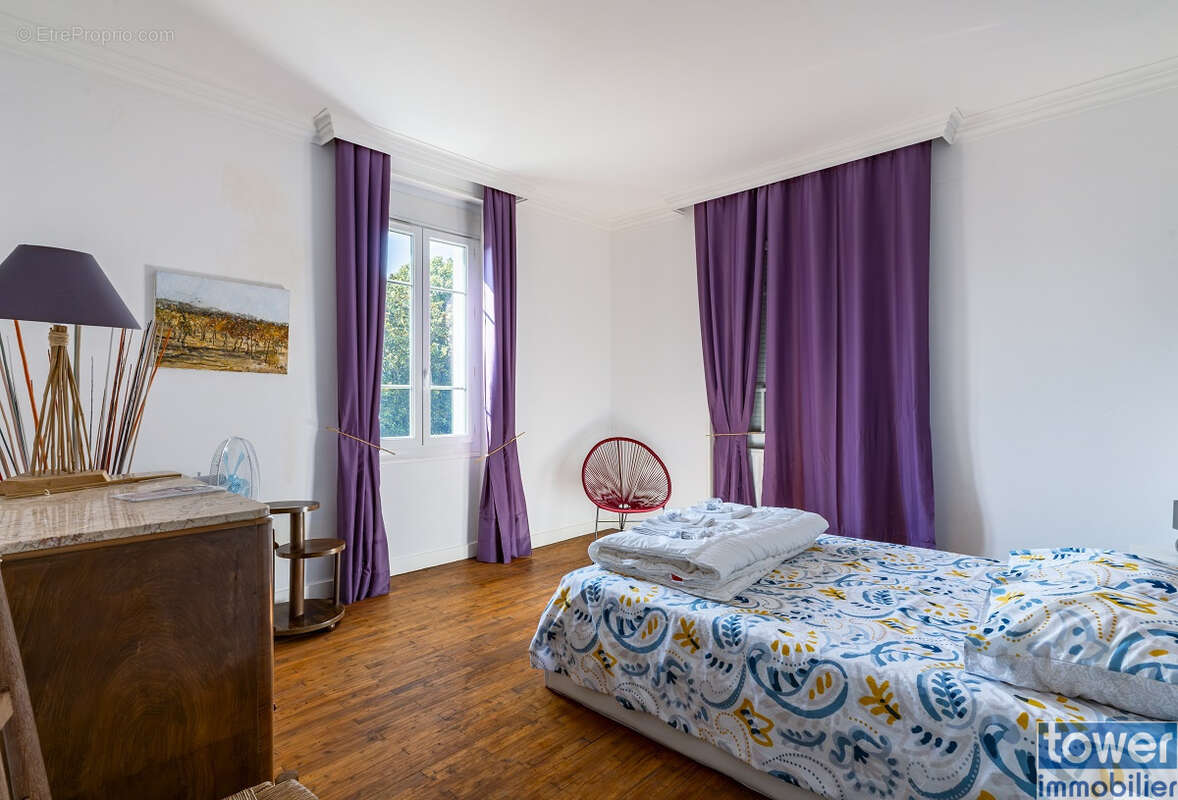 Ensemble immobilier avec maison de maître à Montbron - photo 11