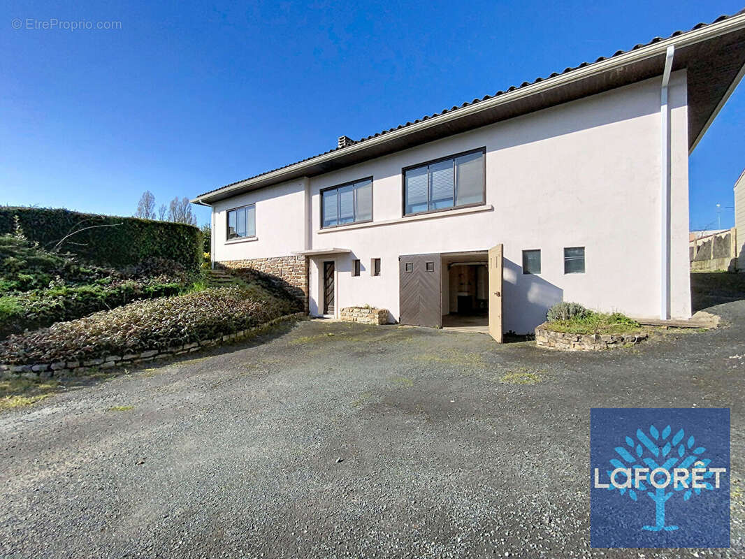 Maison à CHANTONNAY