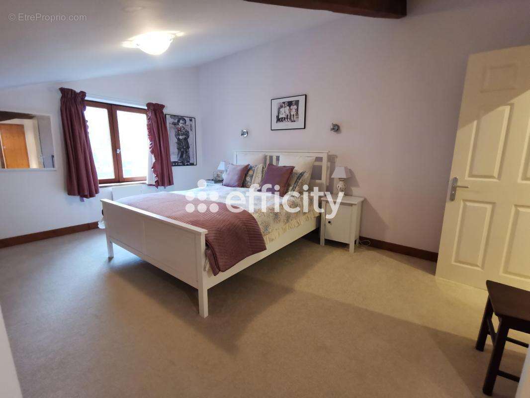 Maison à SAINT-SEVER-CALVADOS