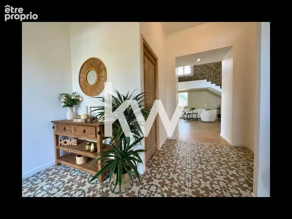 Maison 7 pièces 222 m² à vendre à Roche-La-Moliere (42230) - photo 4
