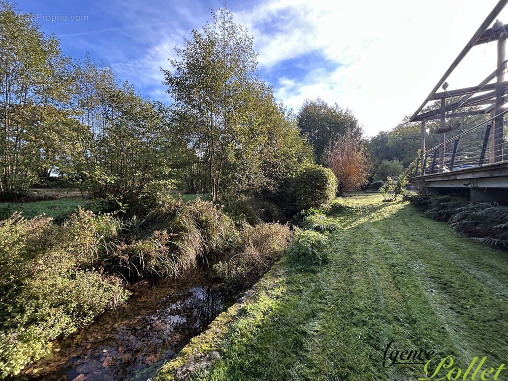 Maison à AUBIGNY-SUR-NERE