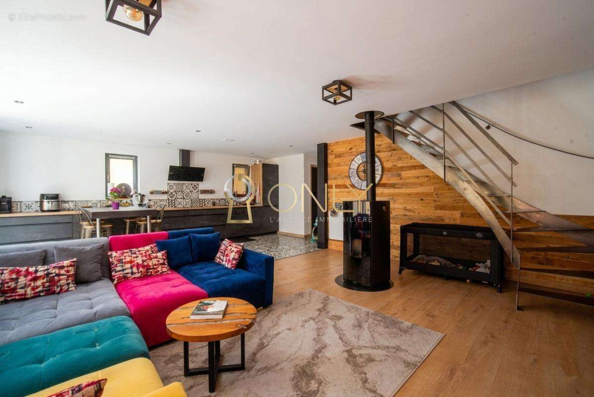 Maison à SAINT-GERMAIN-AU-MONT-D'OR