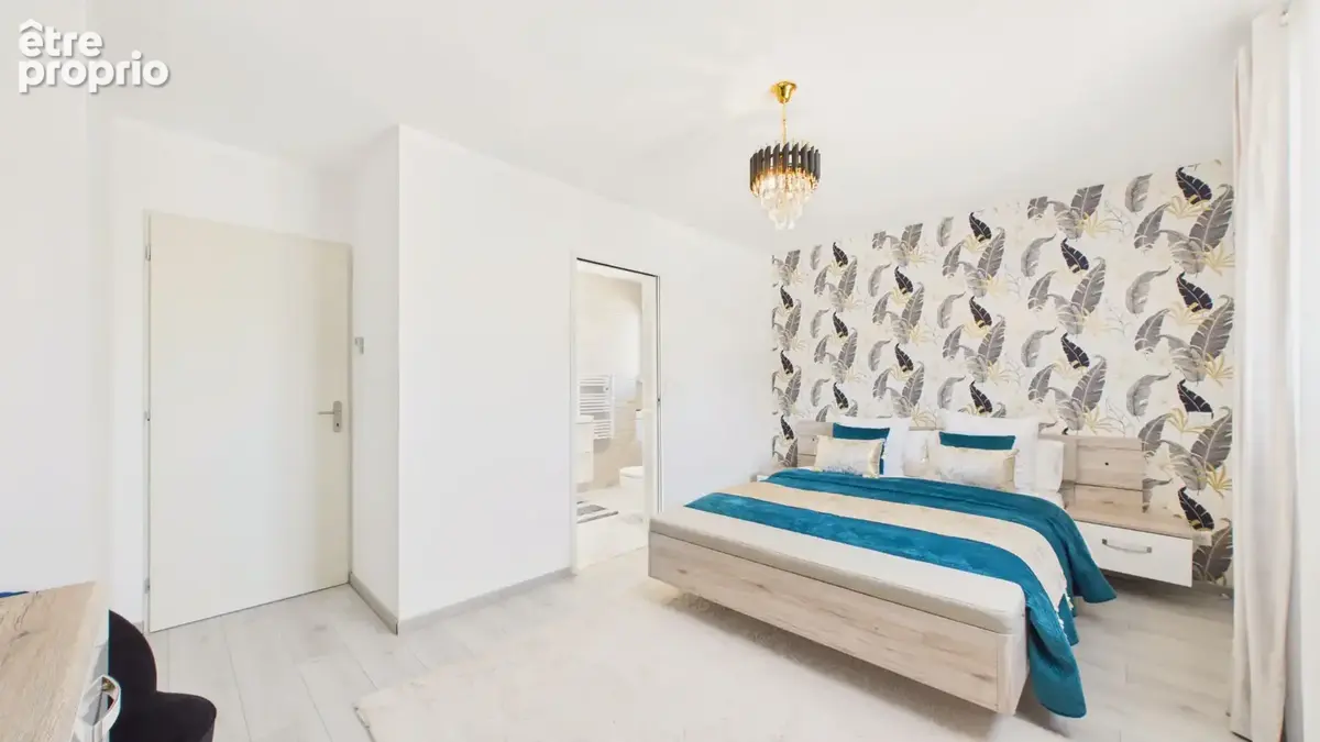 Maison re 2020 de plain pied de 152 m² avec piscine et pool house - photo 4