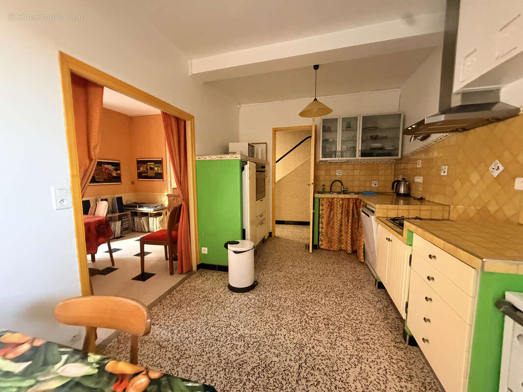 Le charme de l'authenticité et la pierre - MAISON T4 garage-terrasses et jardinet - photo 10