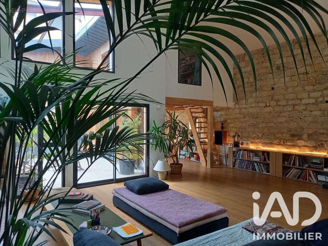 Maison 211 m² à Les Lilas  - photo 7