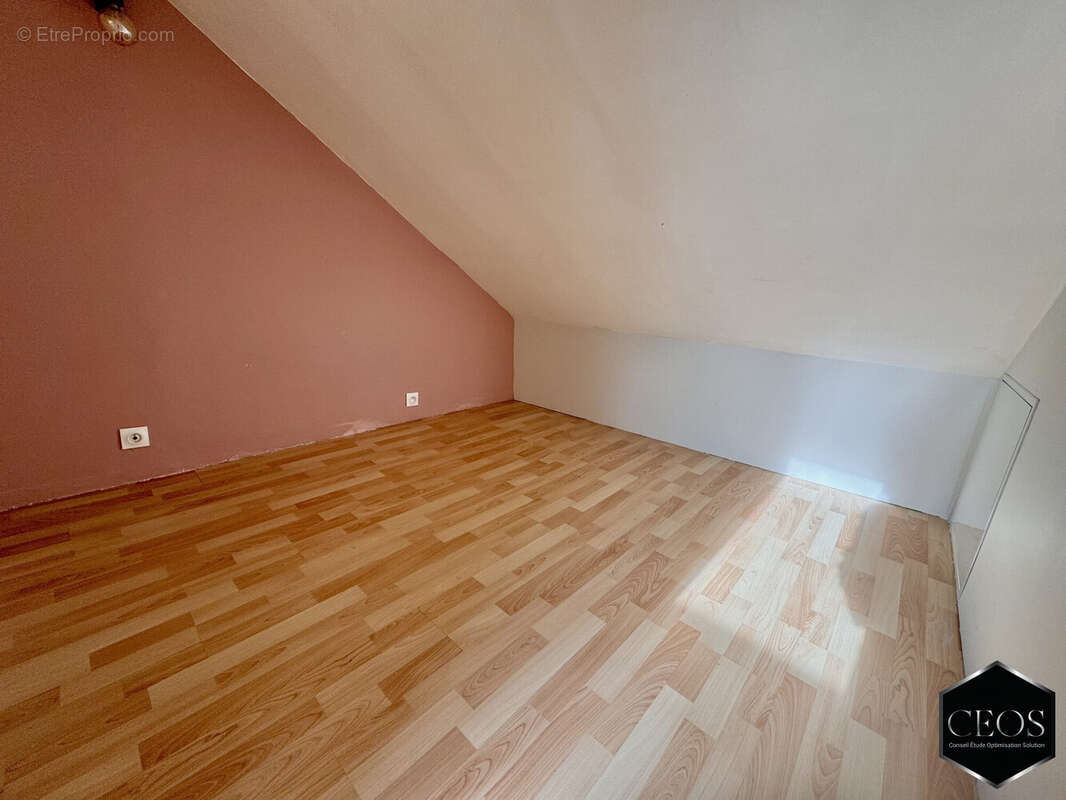 Maison à COUILLY-PONT-AUX-DAMES