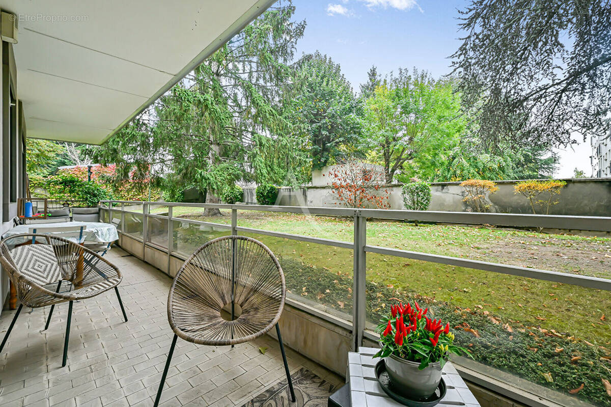 Appartement à FONTENAY-SOUS-BOIS