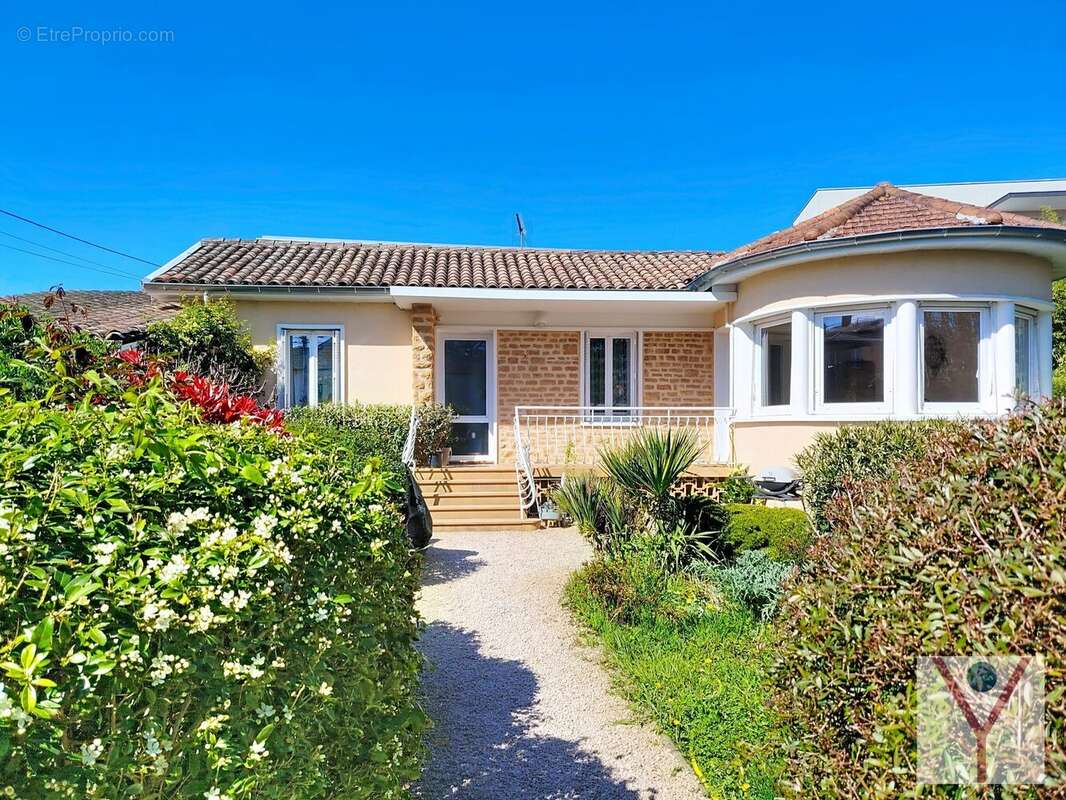 Maison à VILLEFRANCHE-SUR-SAONE