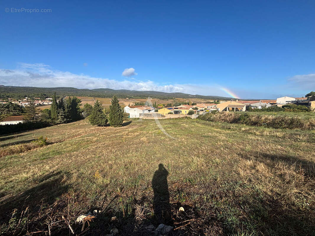 Terrain à VILLENEUVE-MINERVOIS