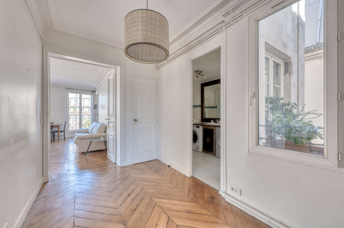 Appartement à PARIS-9E