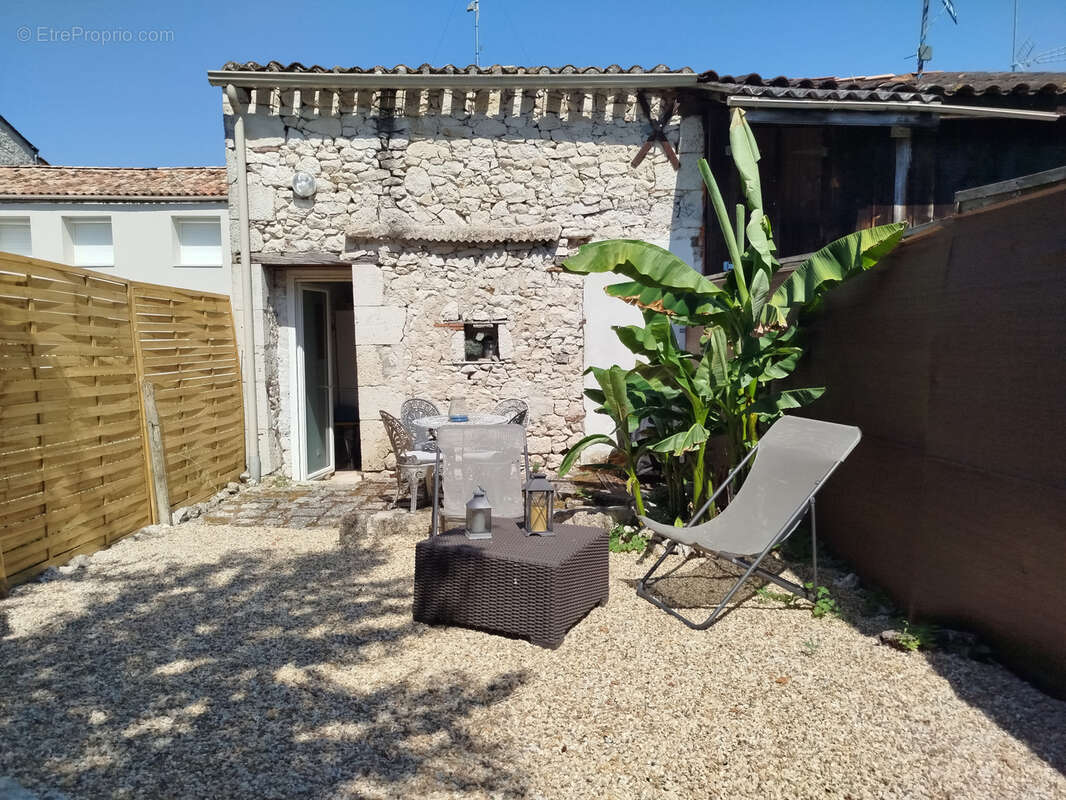 Maison à FLAUGEAC